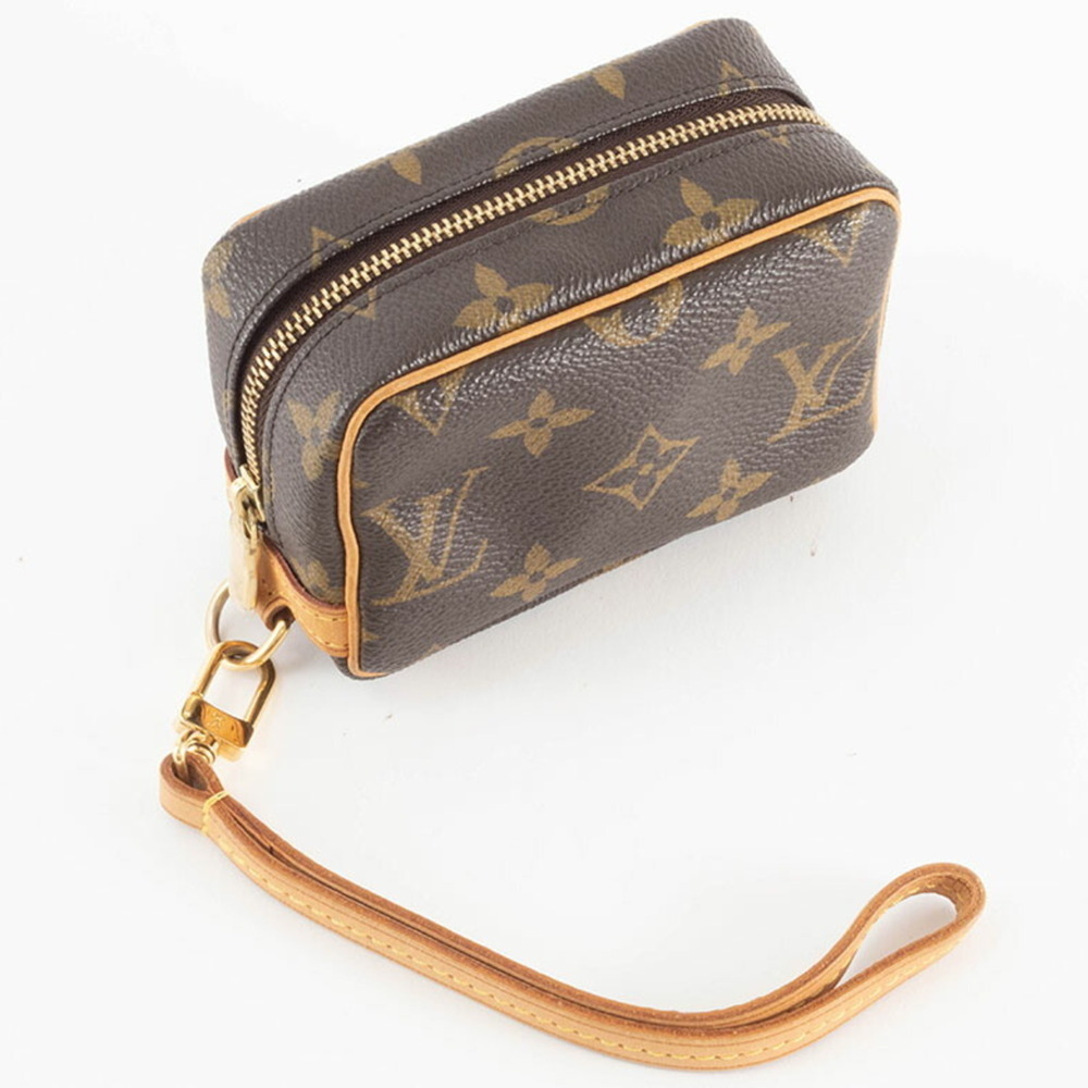 LOUIS VUITTON Brown Monogram Canvas Pouch - Picture 10 of 16